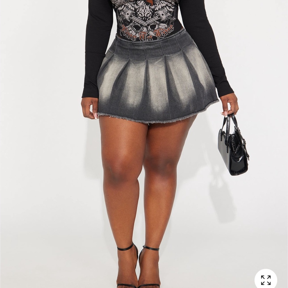Fashion Nova Black and Gray Mini Skirt